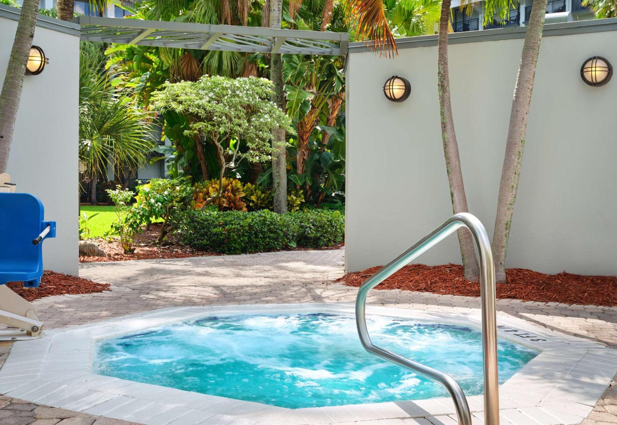 Doubletree By Hilton Palm Beach Gardens Ngoại thất bức ảnh